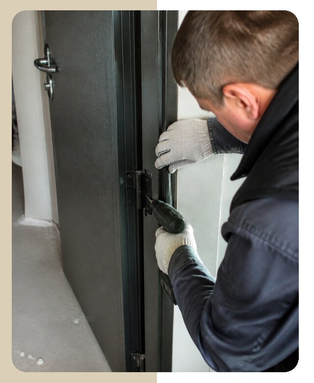 Профессиональная замена дверных петель с выездом в Михайловке